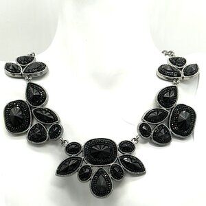 Black Sparkling Metallic Bezel Faceted Resin Cluster Teardrop/Rectangle Necklace